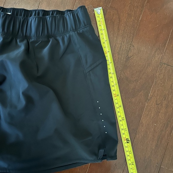 Quick-Dry Stretch Skort Women’s Size M Black Zipped Pocket Reflective Dots - Picture 4 of 8